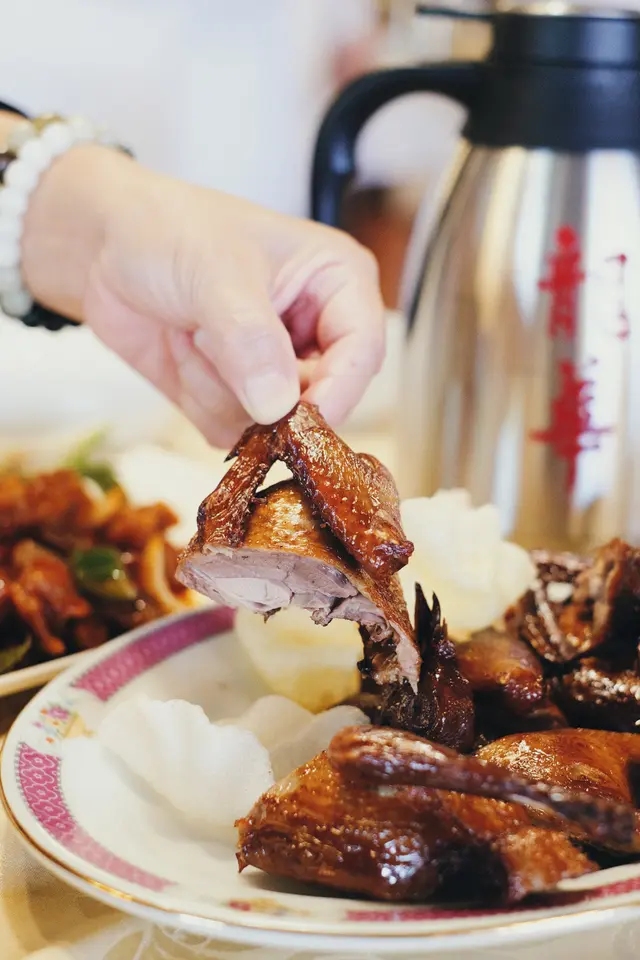 龍華脆皮燒乳鴿