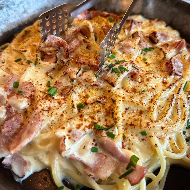 Carbonara Pie