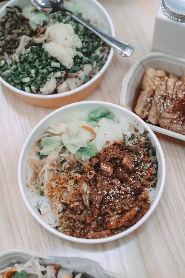 辣椒大蔥魯肉飯