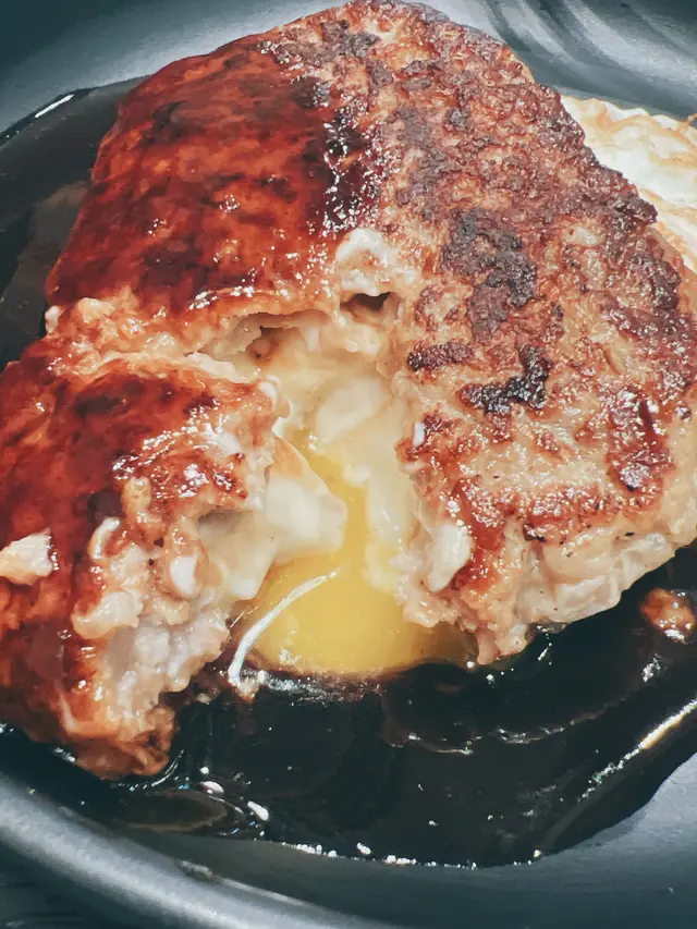 漢堡扒流心芝士定食