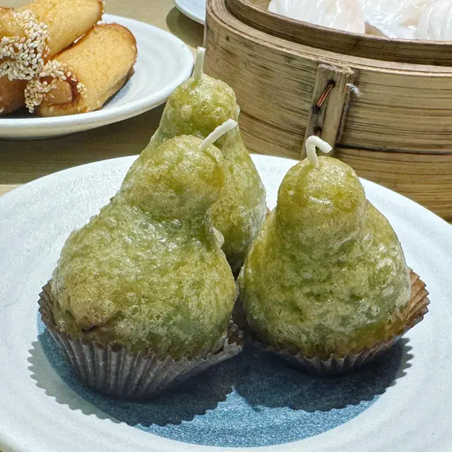 啤梨鹹水角