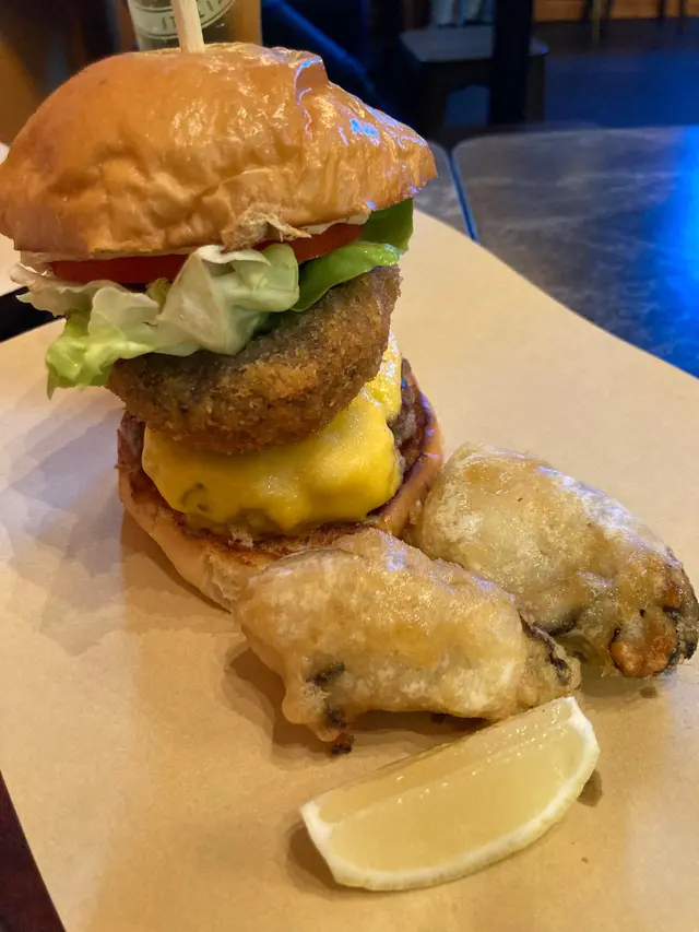 啡菇芝士牛肉漢堡Combo