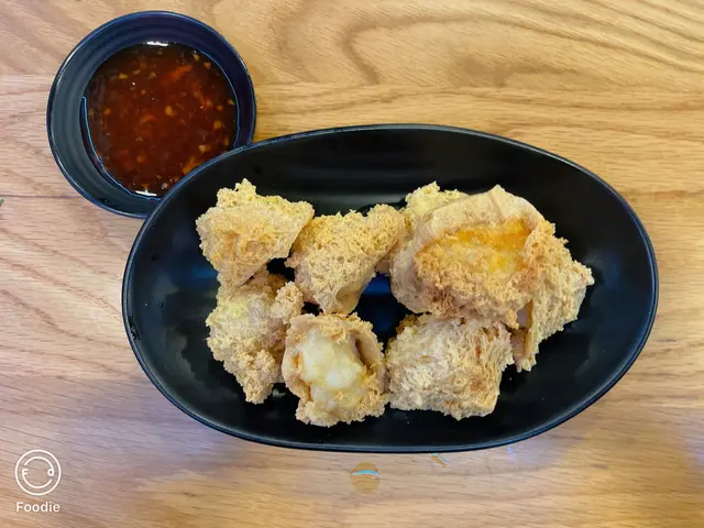 反斗墨魚膠豆卜
