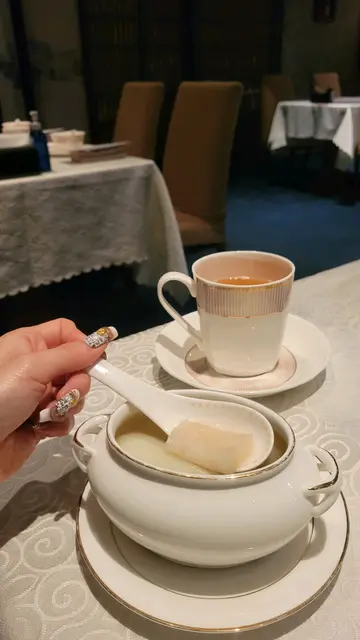 竹笙花菇炖菜胆