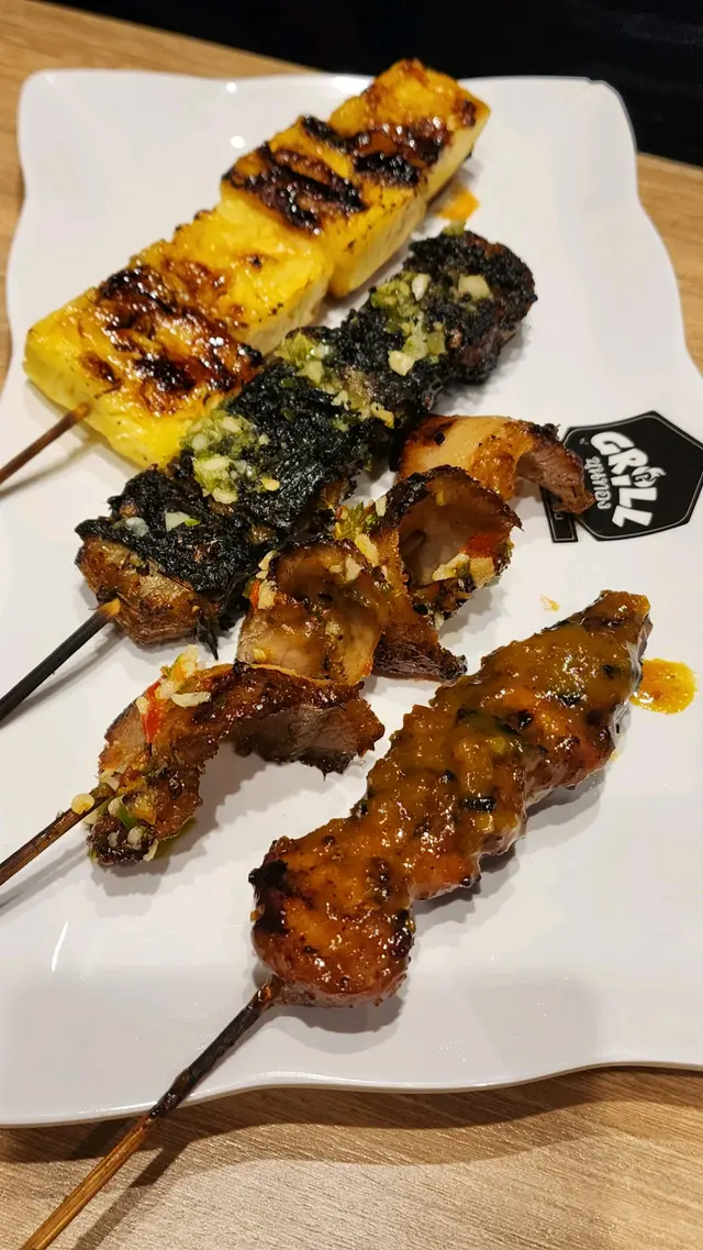 燒雞肉 燒豬頸肉 燒白鱔 燒菠蘿