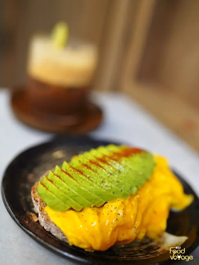 Scramble egg and avocado toast