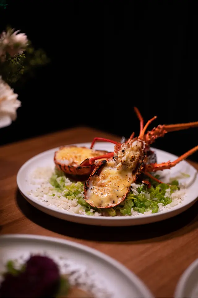 芝士烤龍蝦焗薯