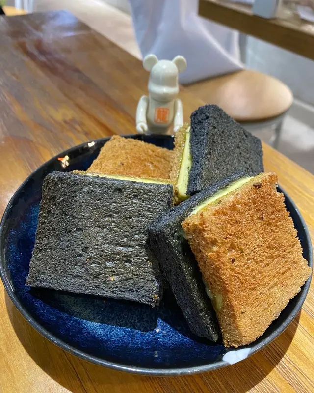 雙色咖央多士