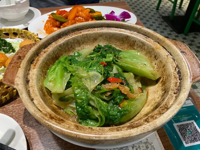 啫啫唐生菜煲