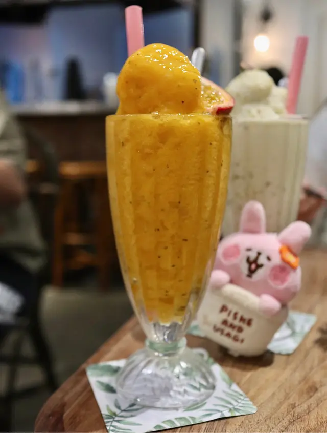 芒果百香果沙冰