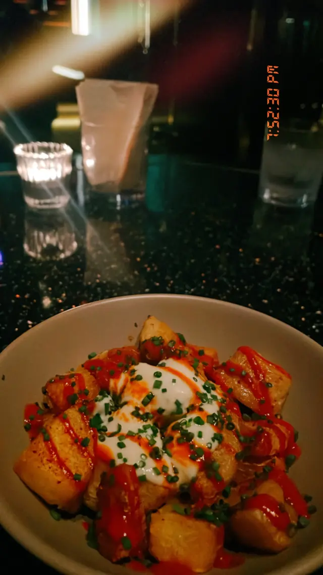 Bravas