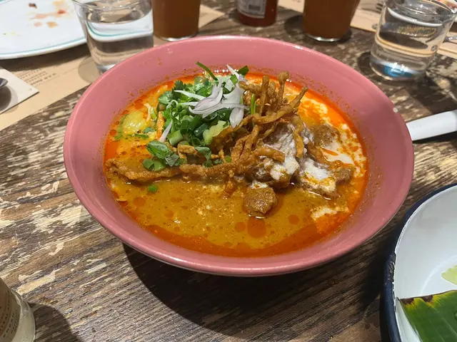 泰北咖哩牛金麵