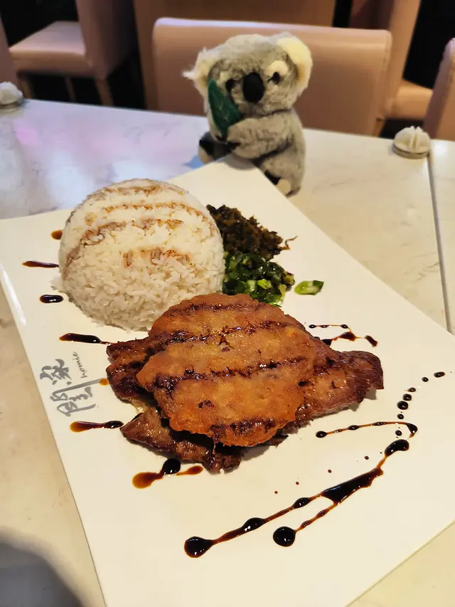 無嘜鹹魚味.肉餅比較實咗啲.豬扒都是正常一般😋😋