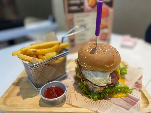 當煙肉蛋愛上蛋牛肉漢堡