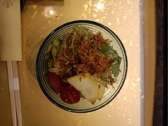 樱花蝦沙律都好特别.味道清香.