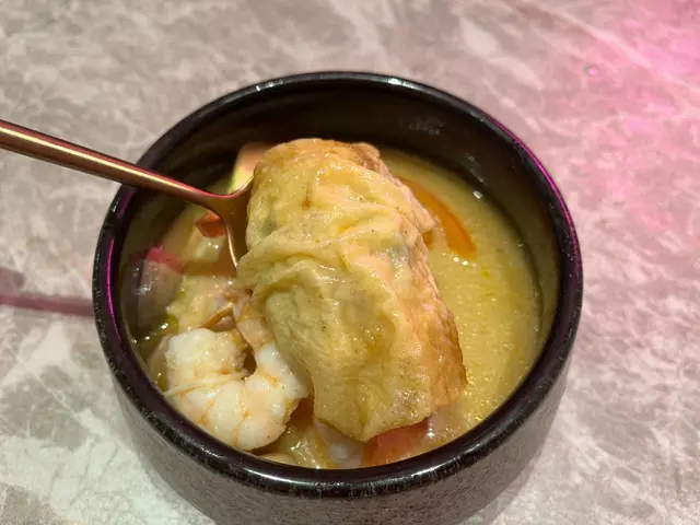 冬陰功明蝦浸鮮竹卷