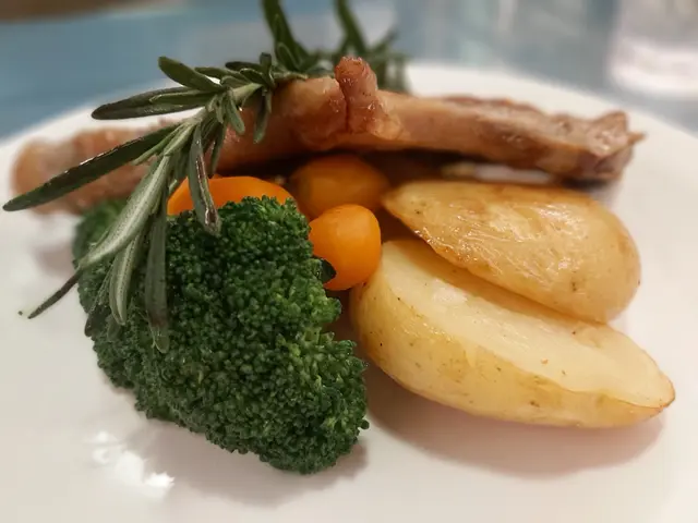 烤美國安格斯肉眼牛扒配紅酒燒汁