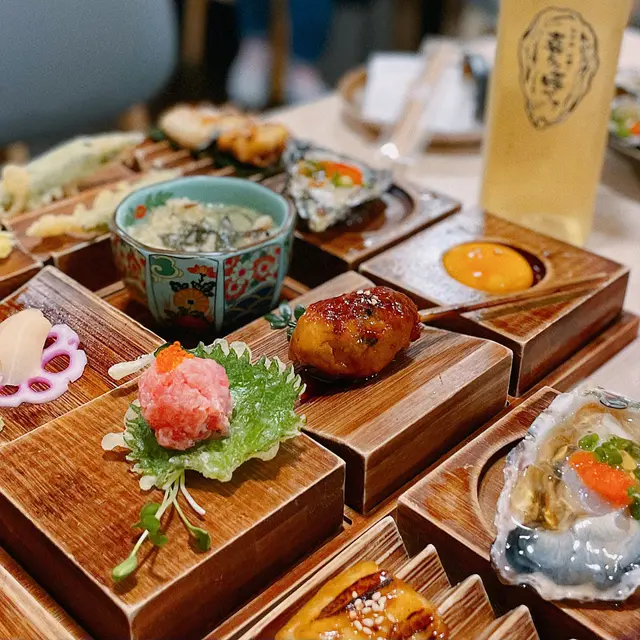 落單後好快就會有前菜食，雖然話係前菜🤣除咗菜菜仲有好多小點㗎！ 