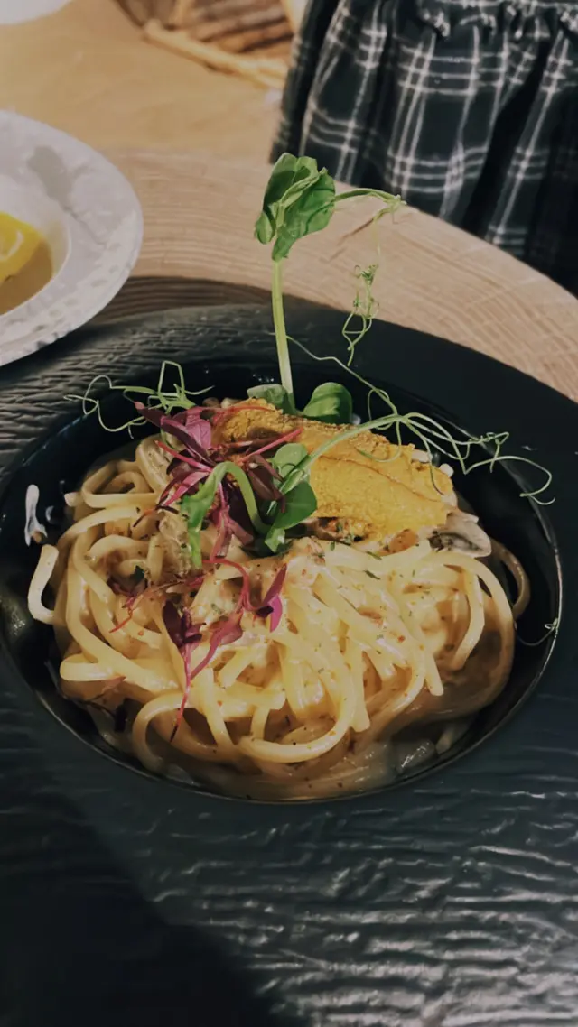 海膽忌廉汁扁意粉