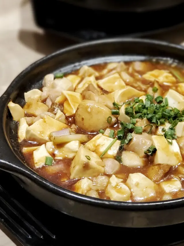 鹹魚雞粒豆腐煲