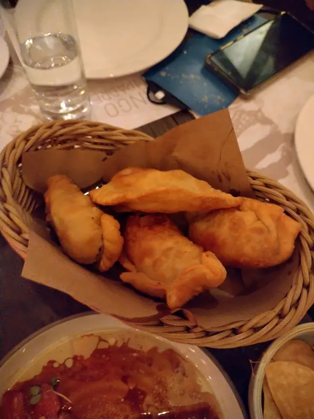 Empanadas Basket 