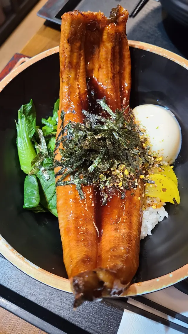 原條蒲燒鰻魚飯