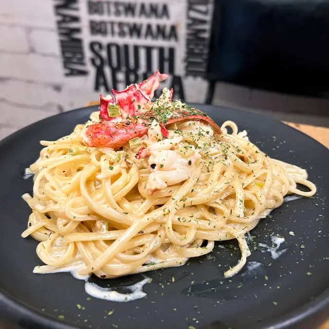 燴龍蝦忌廉意粉 