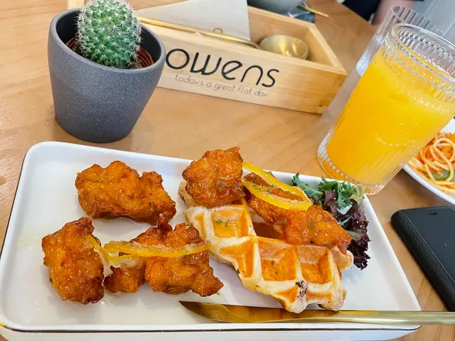 韓式柚子蜜炸雞牛角窩夫