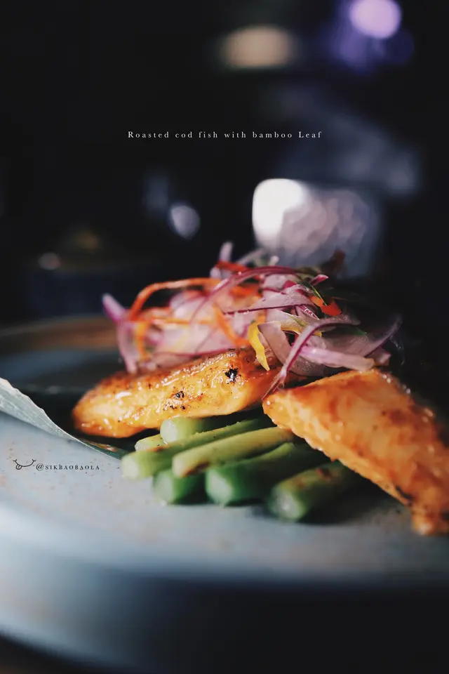 Roasted cod fish with bamboo Leaf