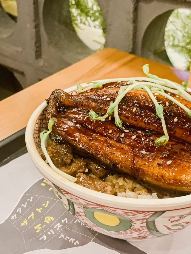 《鰻魚燒牛丼》$120