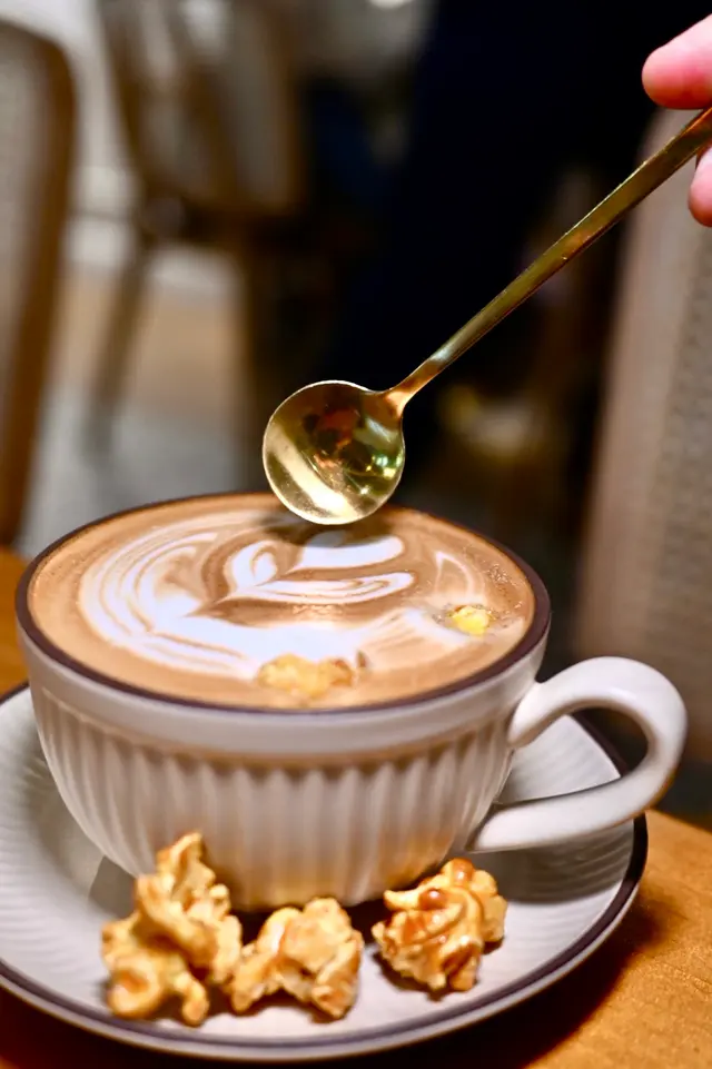 Pop Corn Latte