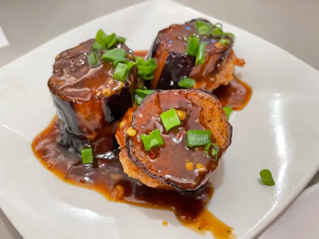 鮮辣肉煎釀茄子