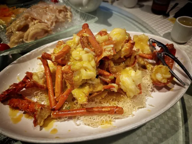 上湯龍蝦煎米粉底