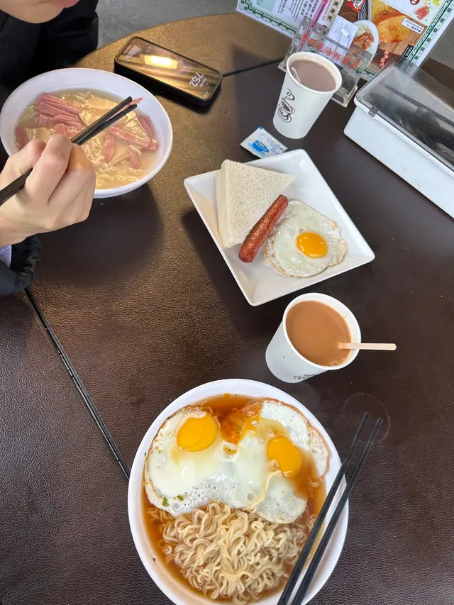 西式早餐好有水準，煎太陽蛋好靚