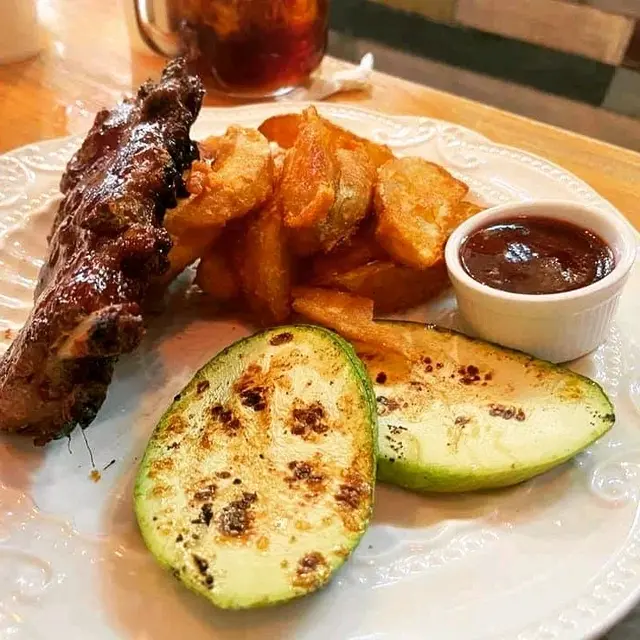 士多啤梨果醬燒豬肋骨