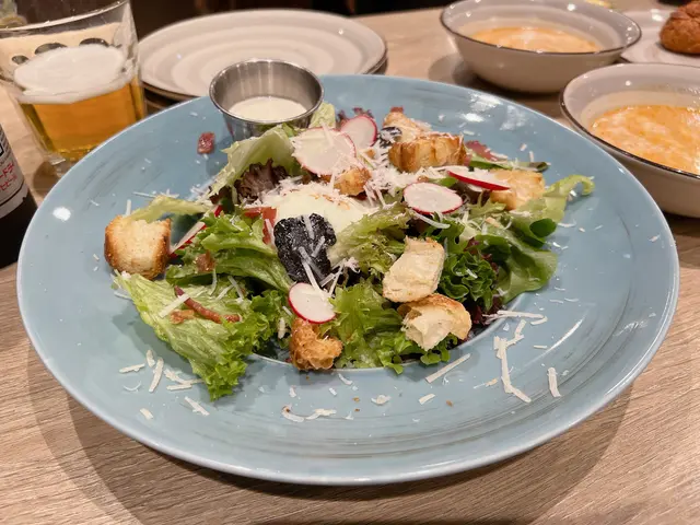 鮮松露溫泉蛋沙律