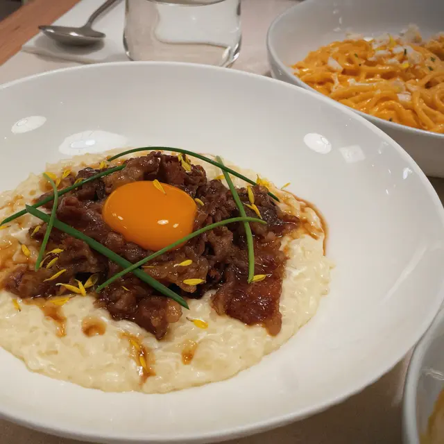 壽喜燒牛肉蛋汁燉飯