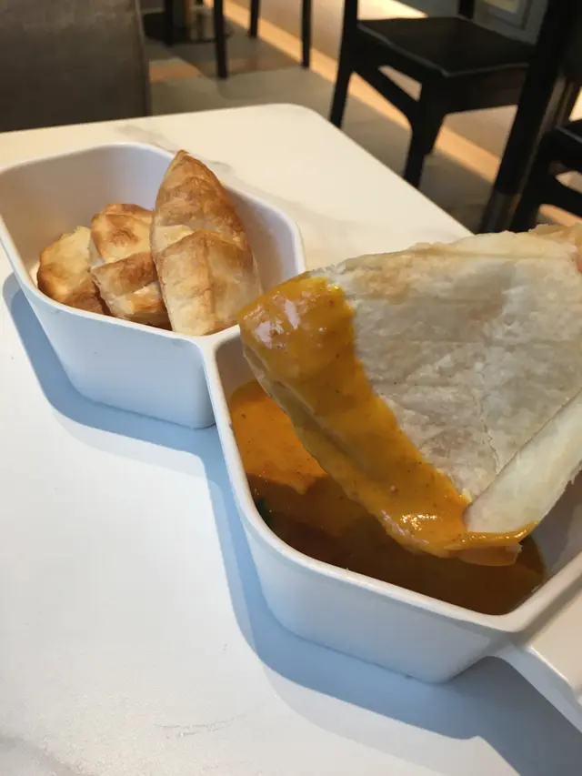 馬來烤餅配素咖喱