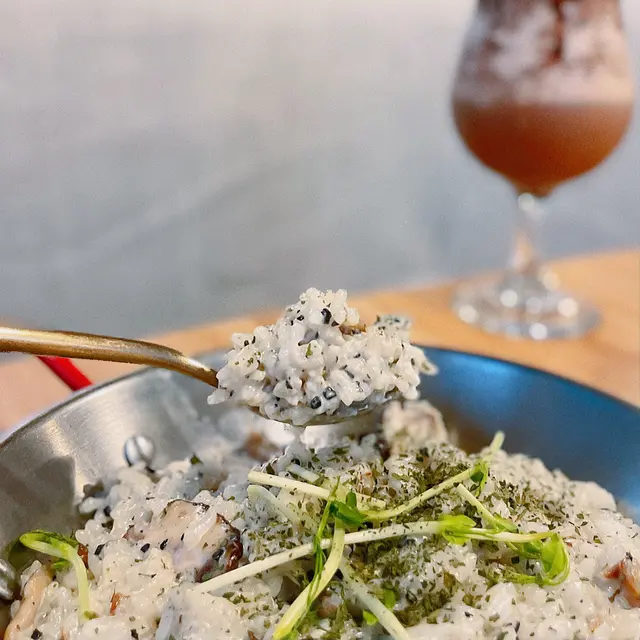 菇菇嘅份量足夠,入口有芝士奶香味,軟滑嘅忌廉中又有黑松露香😍會食上癮!