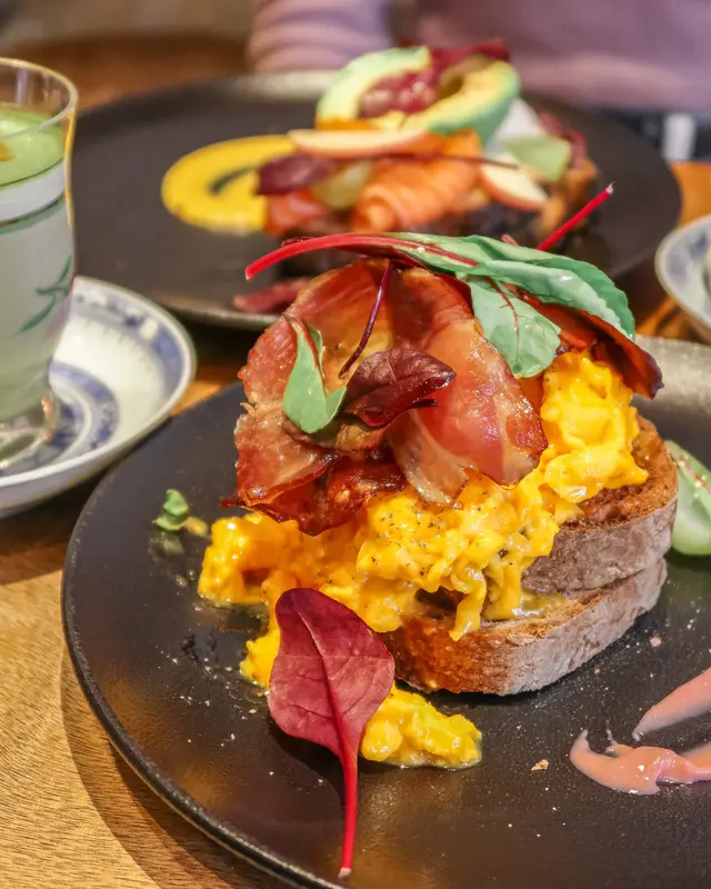 Scrambled Egg, Bacon on Sourdough