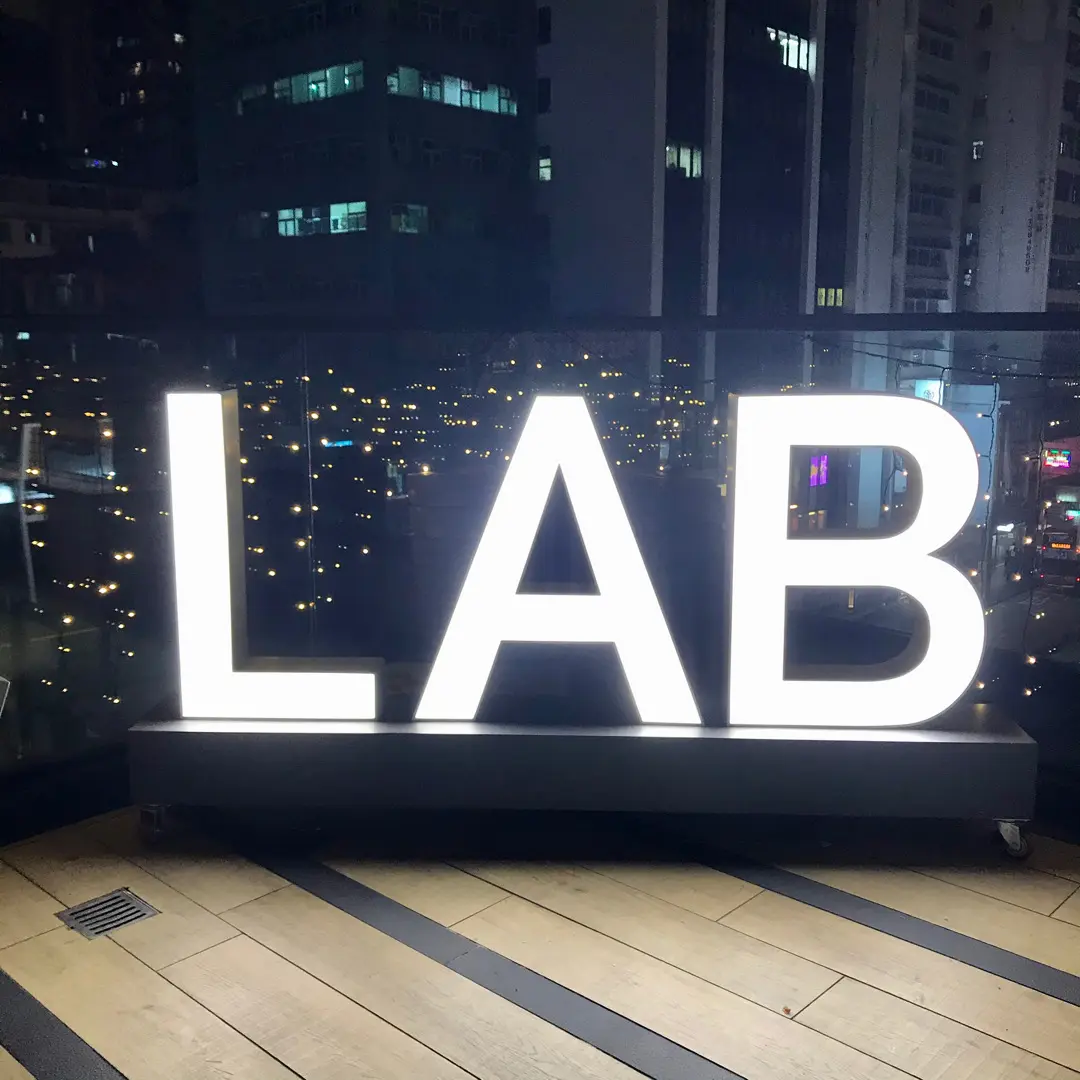 LAB EAT Restaurant & Bar (T.O.P This is Our Place)的相片 香港旺角T.O.P This