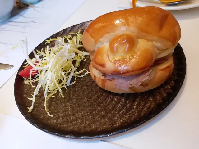 烤洋蔥叉燒餐包