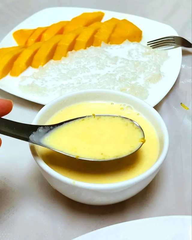 芒果糯米飯、是日糖水