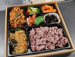 辣炒豬肉及5款配菜飯