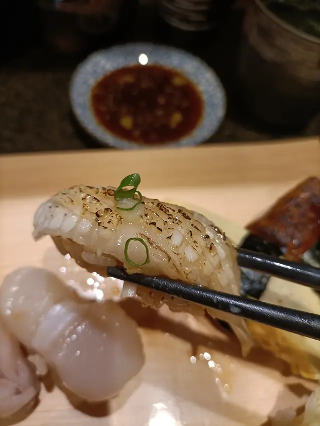 火炙左口魚邊壽司