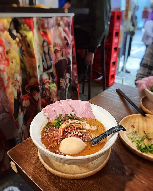 慢煮叉燒海老拉麵