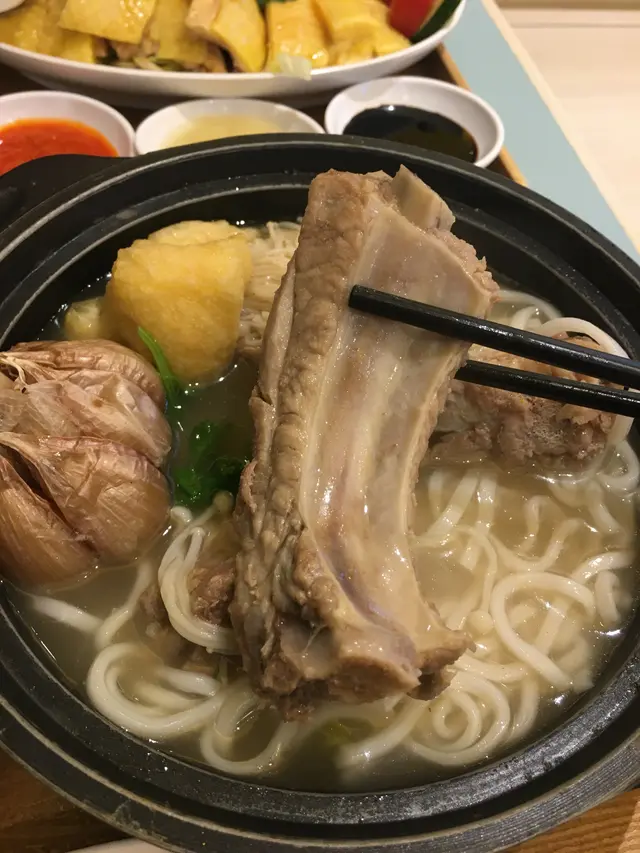 肉骨茶麵線