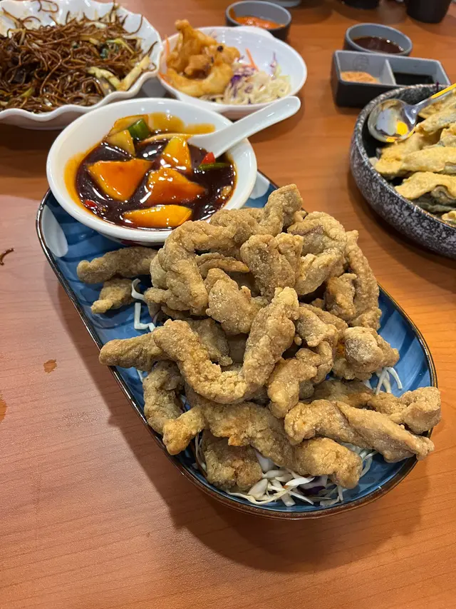 鮮菠蘿咕嚕肉