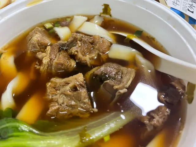 紅燒金牌牛肉麵