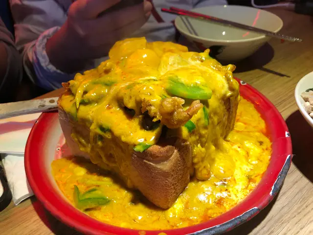 招牌焗黃咖哩麵包軟殼蟹